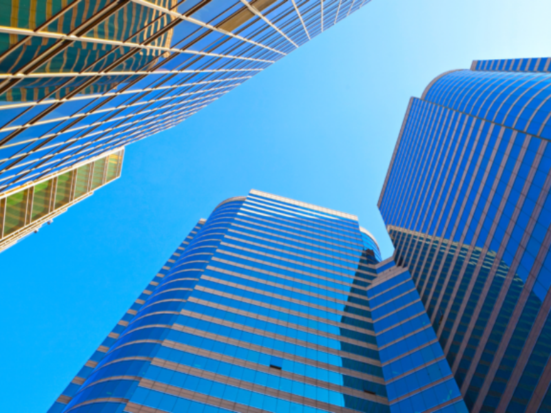 Miami office market stabilizing in 2025 with leasing activity and rising rents in commercial real estate sector