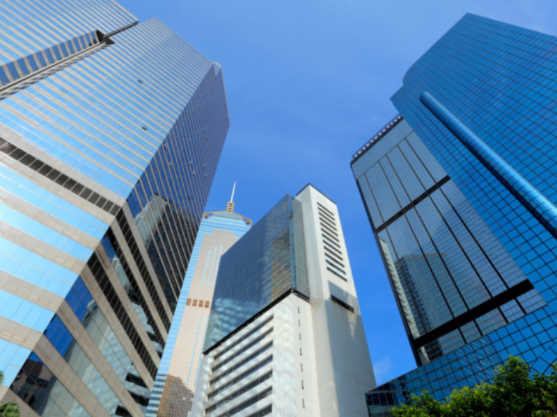 How to build a diverse commercial real estate portfolio balancing risk & reward