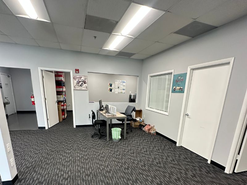 For Sublease - Prologis Beacon Industrial Park - 11013 NW 30th Street, Suite 105, Doral, FL - 12,800 SF - 26.35 PSF Gross. Agora Real Estate. Image 4