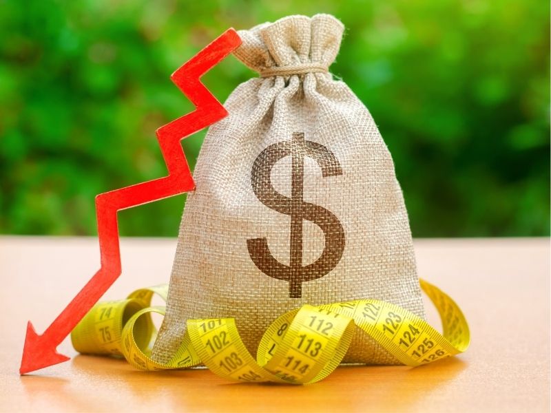 Powell signals possible fed rate cut in September amid persistent inflation