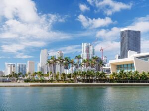 First Park | Miami Airport North, FL. Agora Real Estate Group
