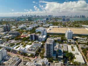 East Miami industrial submarket trends. Agora Real Estate Group