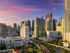 Miami Airport North: Industrial submarket guide. Agora Real Estate Group